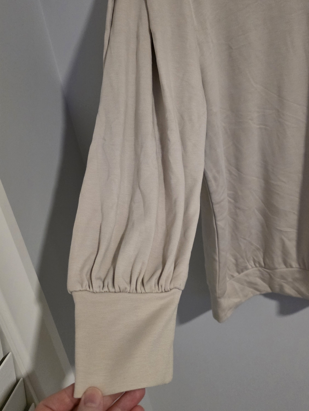 Denver Hayes Oatmeal Heather Long Sleeve Top Puff Sleeve Size Medium NWT - Picture 3 of 10